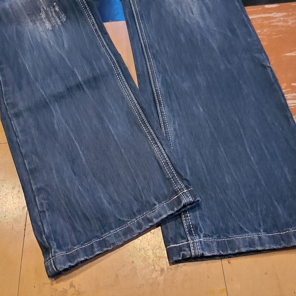 Twenty One men denim jeans. Distressed size 34 X 34 EUC - Picture 10 of 13
